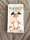 🐶  Kipper - Pig’s Present and Other Stories VHS) W2