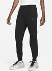 Nike Tech Fleece Joggers Slim Fit CU4495-010 Men's Pants, Size M - Black NWT New