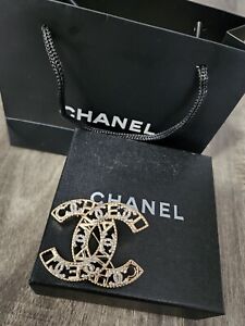 Chanel Brooch With Box And Bag