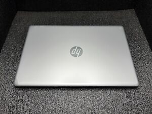 HP 568B7UA 17in Laptop - i5 11th gen, 8GB Ram, 512GB SSD *Working, damaged*