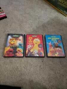 Sesame Street DVDS 3 DVDS 2003-2005 Big Bird, Cookie Monster, Ernie In VGC
