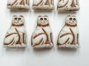 Glass Cat Beads Antiqued Ivory 20mm Sitting Cat Engraved Czech Glass 6pc