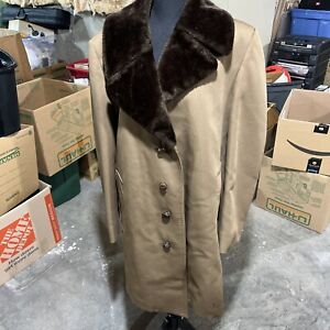 Vintage London Fog Trench Coat Brown Khaki Faux Fur Lined Men's Size 44 Reg 44R