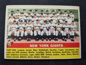 1956 Topps Baseball Card # 226 New York Giants Team (VG/EX)