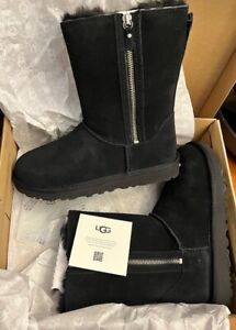 UGG Classic Short Double Zip Boot Black Women's Limited and Rare SZ 6