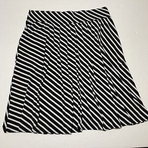 Lane Bryant Simply Chic Collection Swing Skirt Black White Stripe Size 18/20