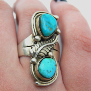 Large Vtg Southwestern Old Pawn Navajo Sterling Silver & Turquoise Ring Sz 8.25
