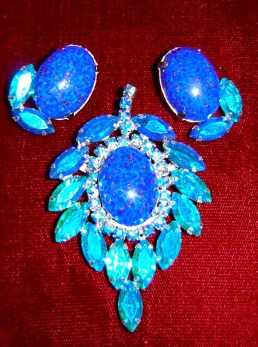 Vintage Rhinestone Glass Blue AB shades Brooch Earrings Set  A-628