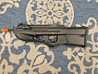 FN F2000 airsoft gun Manufacturer: Cybergun FPS Range: 360 - 400 Weight: 3100g