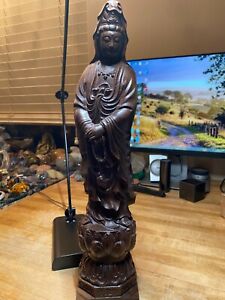 Hard wood Chinese Bodhisattva Guan Yin Artisan Carved Statue Figurine 555