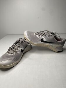 Nike Metcon 4 Grey Running Shoes Mens Size 8.5 Athletic Sneakers