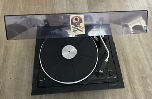 OUANTA 500  Vinyl Turntable Player Audio Technica Cartridge Britain Made