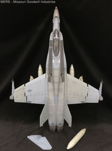 1/18 BBi Elite Force F-18c Hornet VFA-190 Kitty Hawk Lt. Fireball Jackson Navy