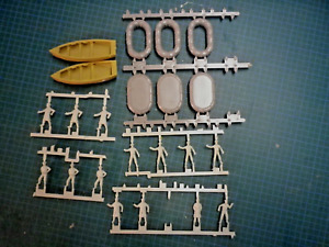 1/72 Snowberry Revell kit figures, rafts and lifeboats