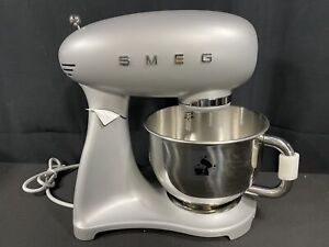 Smeg SMF02SVUS 50's Retro Style Aesthetic Stand Mixer Stainless Steel Used