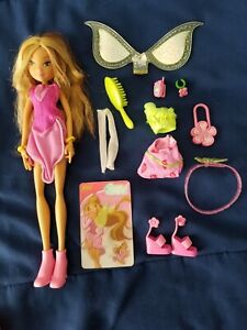 Mattel 2004 Winx Club Flora Figure Season 1 w/ Accessories Rare