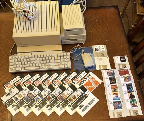 New ListingVintage Apple IIGS Computer A2S6000 Monitor Keyboard Floppy Drives Mouse Game