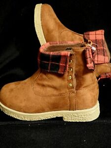 Girl's Stepping Stone Boots Rubber Sole and Suede Type Upper Material -Sz 8