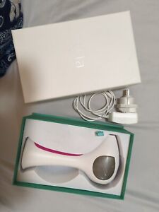 Tria 4X Beauty Permanent Laser Hair Removal System - Slight Use