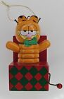 Vintage Garfield Jack-in-the-box Christmas 1981  United Feature Syndicate