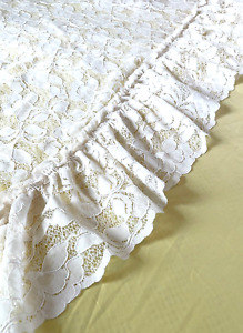 Lace Curtains Ruffled Triangle Floral Off White 43” L 43” W Cottagecore Vtg