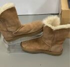 Women's Ugg Size 9 Brown Boots