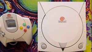 SEGA Dreamcast Launch Edition Home Console - White 3 Games Cables Controller