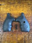 Smith & Wesson Factory Original Fits J Frame Round Butt Rubber Boot Grips  LOGO