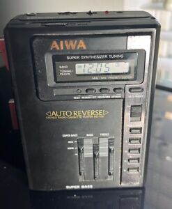 Vintage Aiwa HS-T50 Cassette Tape Player Walkman AM/FM  Tested Works