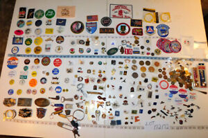 New ListingJUNK Drawer Lot Coins, Tokens, Alaska Buttons Politcal Pins Military Patch LOT
