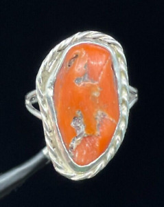 Vintage Old Pawn Navajo Natural Coral & Sterling Silver Ring Size 5 Chip-READ