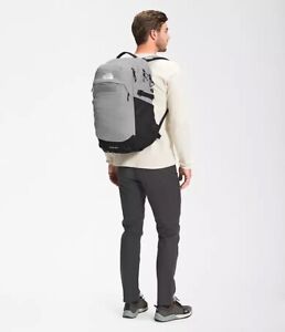 The North Face Router FlexVent Day Backpack TNF Navy/TNF Black