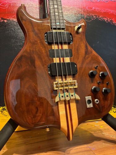 Alembic Series I 1 4 string bass guitar w LED's & Original Hard case & DS-5 2 II
