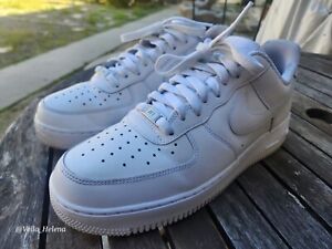 Nike Air Force 1 Low '07 Triple White, Almost Mint Condition. Sizes M:9.5 F:11