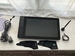 New ListingGAOMON PD1560 15.6 inch Graphic Tablet Includes Stylus,Nibs, All Cords, 2 Gloves