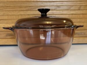 Corning Vision Cranberry 4.5-L Round, Tab-Handle Dutch Oven with PYREX Lid, USA