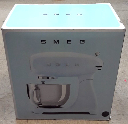 (RI1) Smeg SMF03GRUS Retro Style 600 Watt Stand Mixer (Brand New) - Gray