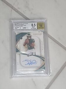 2020 Immaculate Collection Jalen Hurts Rookie Shadowbox Signatures #7 BGS 8.5...