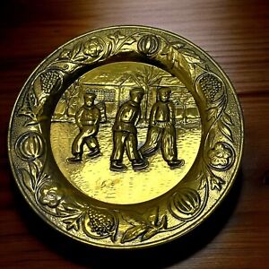 New ListingVTG ENGLISH BRASS  PLATE 3D Embossed , Excellent Condition, 8” Decoration