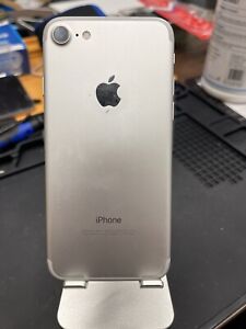 Apple iPhone 7- 32GB- Silver (Unlocked) A1660