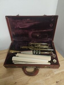 Vintage E.K. Blessing Artist Model Elkhart Ind. USA 68023 Trumpet W/ Case