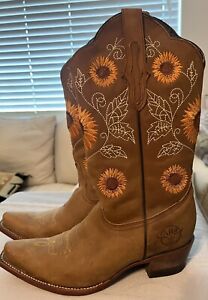 Alfa Handmade Leather cowboy Boots With Sunflowers Women’s Size 9