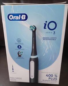 Oral-B iO3 Electric Toothbrush with Ultimate Clean Brush Head & Charger  New OB