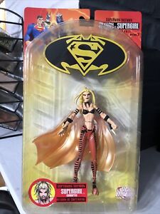DC Direct Corrupted SuperGirl Figure Return of SuperGirl Series Two Figure NOS