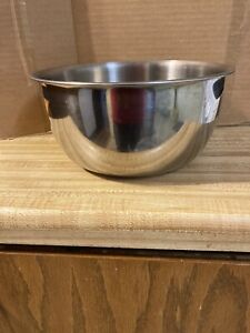 Vollrath 4 Quart Stainless Steel Mixing Bowl #6923