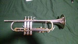 Vintage Conn 36B trumpet w/case