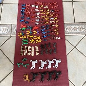 Lot Of 109 Vintage Plastic Toy Horses  Cowboys And  Indians Plus Accessories
