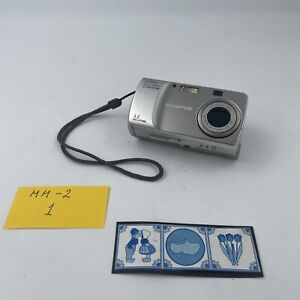 Olympus CAMEDIA D-540 Zoom 3.2MP Digital Camera - Silver- tested works 16mb Card