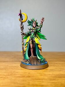 Painted Fey Queen, Painted Miniature for D&D or Pathfinder Fantasy Fairie RPG