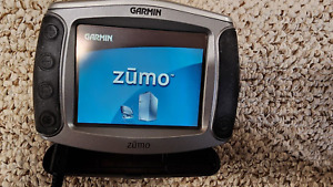 Garmin Zumo 550  GPS Bundle Works, Needs Map Update